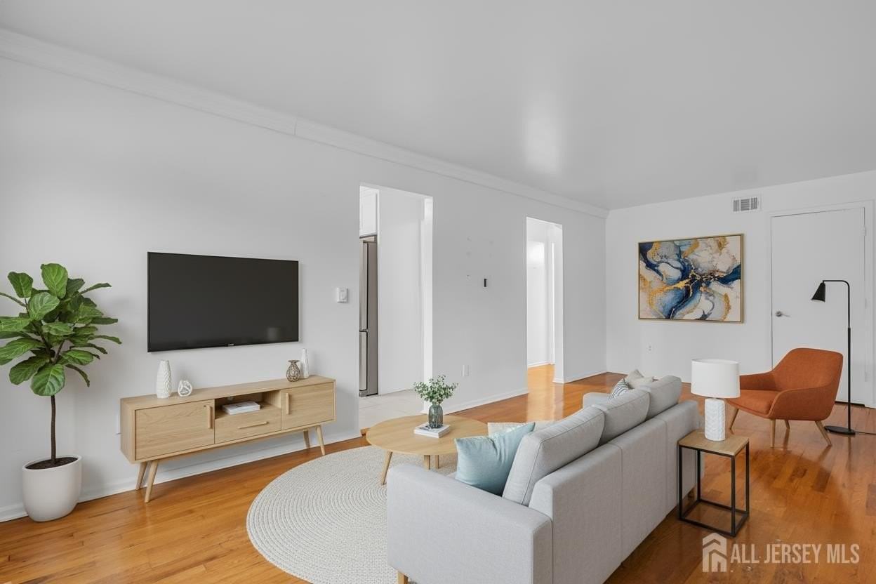 14 College Dr - Photo 6 of 23