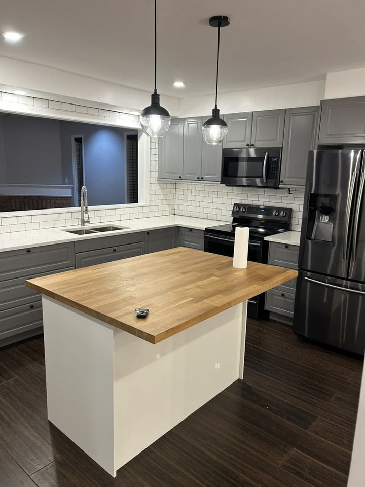 804 Beatrice St E - Photo 2 of 19