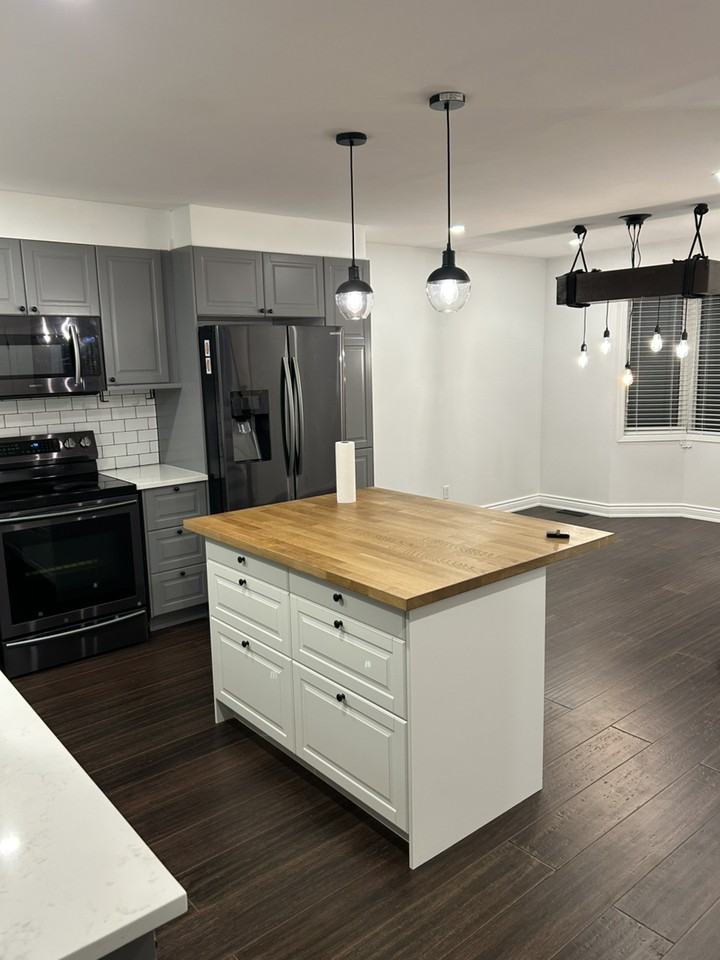 804 Beatrice St E - Photo 3 of 19