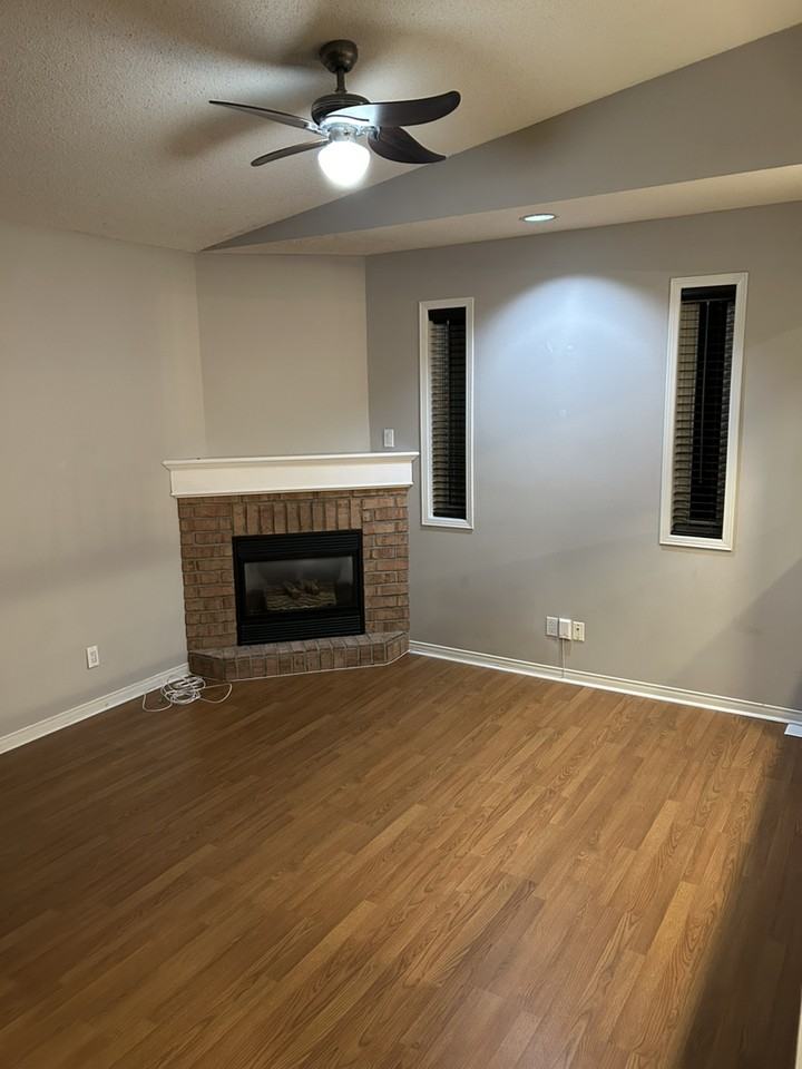 804 Beatrice St E - Photo 4 of 19