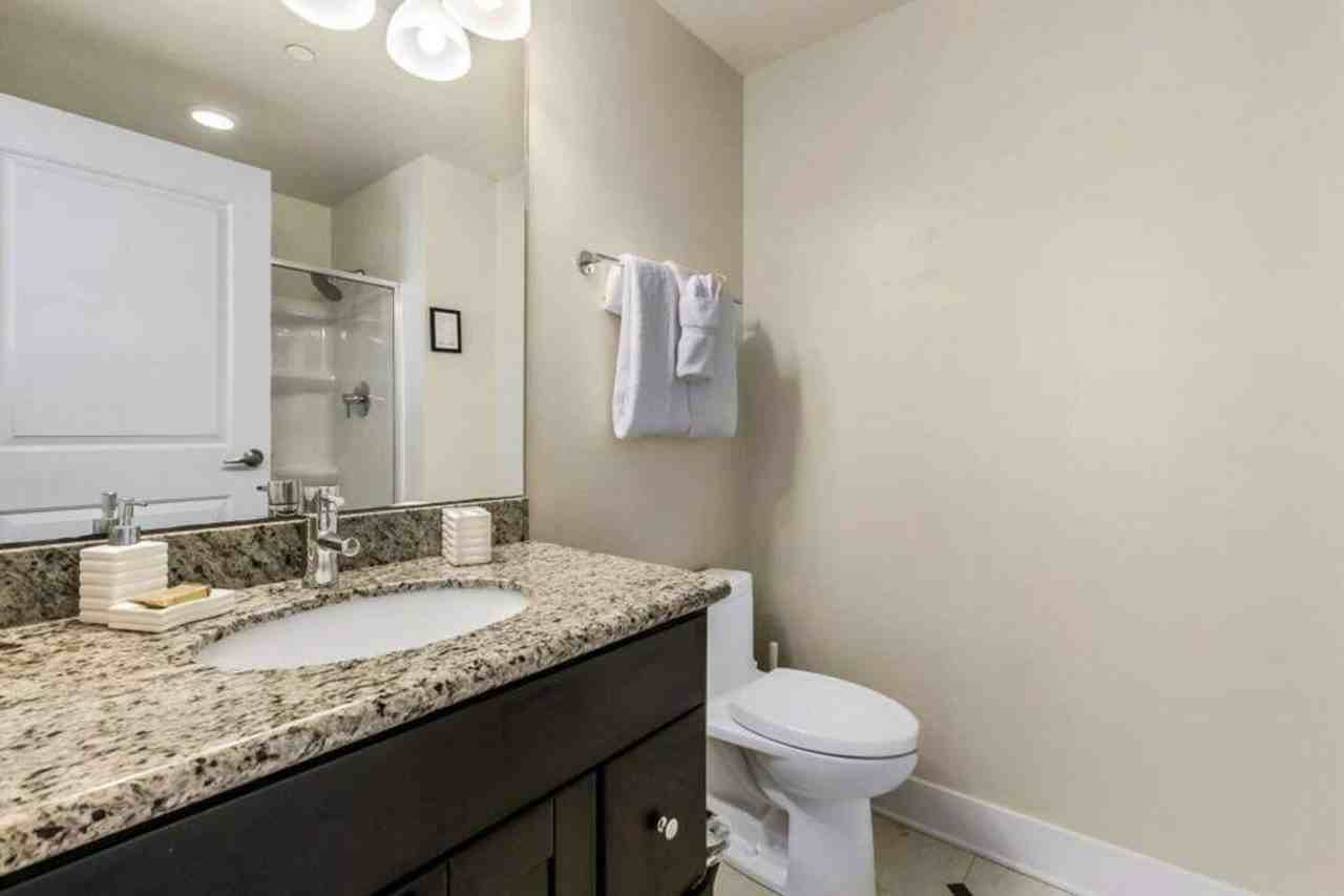 201 Magazine St #1251925P - Photo 7 of 25