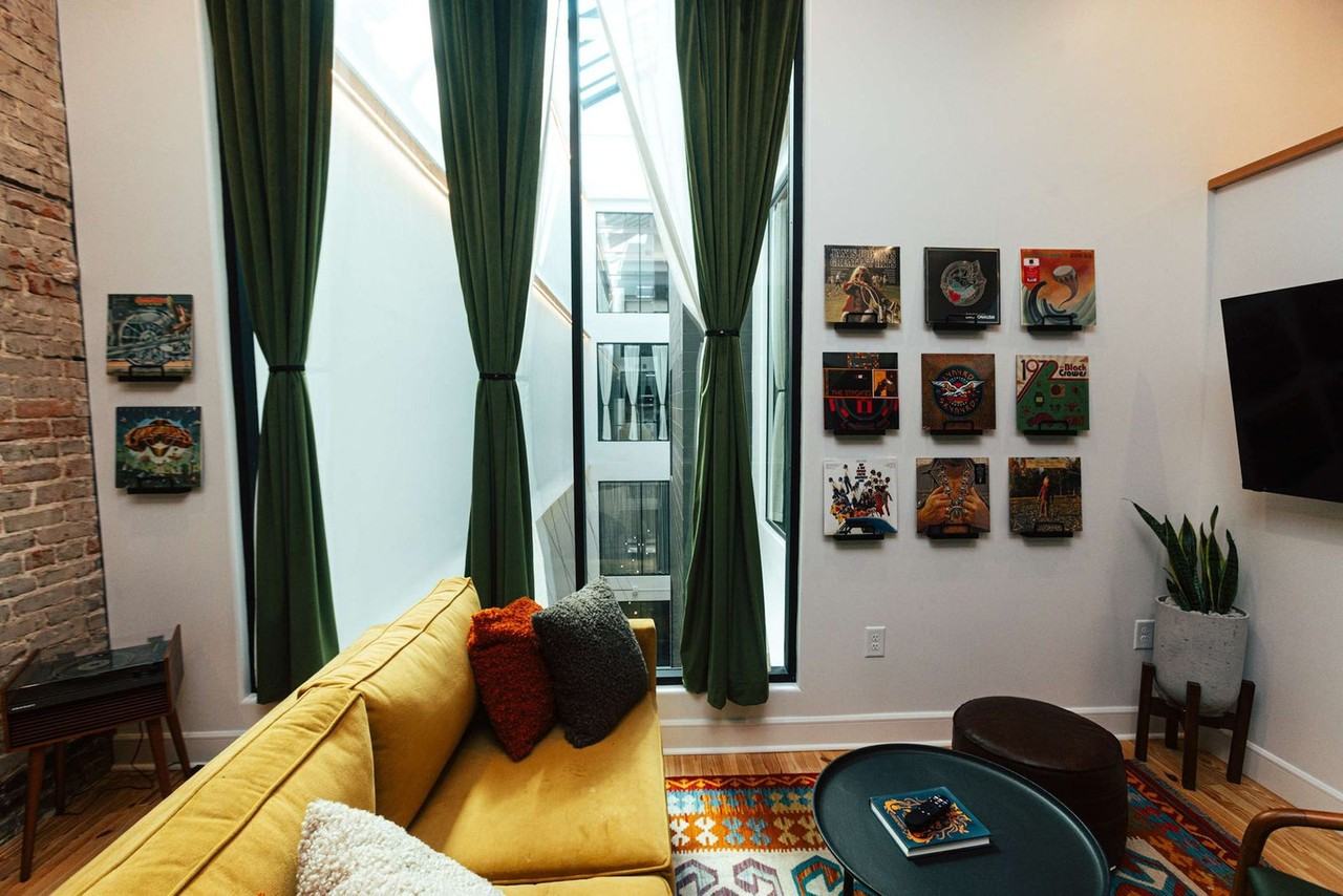 1911 3rd Ave N #1352413P - Photo 3 of 30