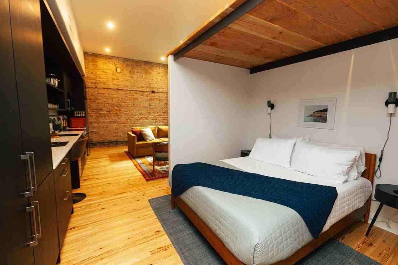 1911 3rd Ave N #1352413P - Photo 5 of 30