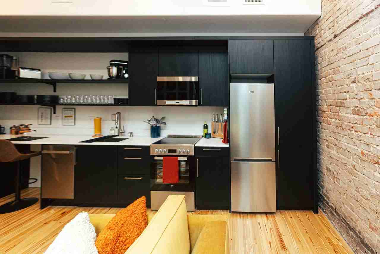 1911 3rd Ave N #1352413P - Photo 7 of 30