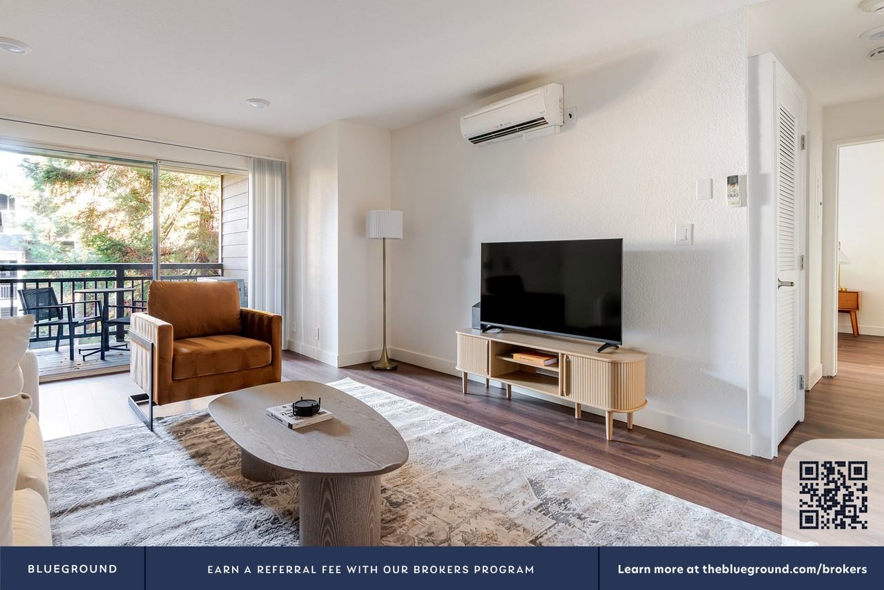 131 Saratoga Ave #2105 - Photo 5 of 32