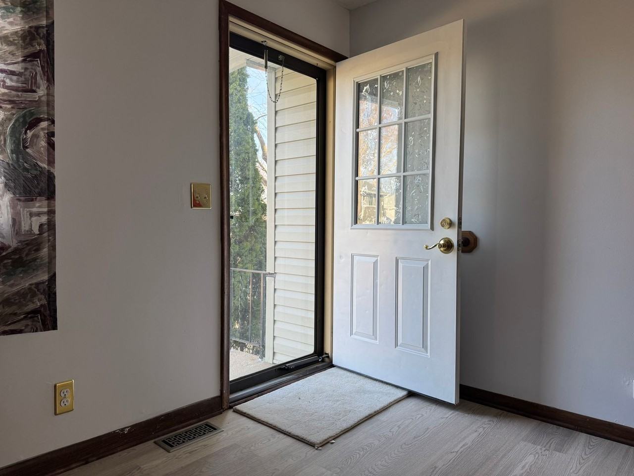 7526 S 75th Ave - Photo 6 of 32