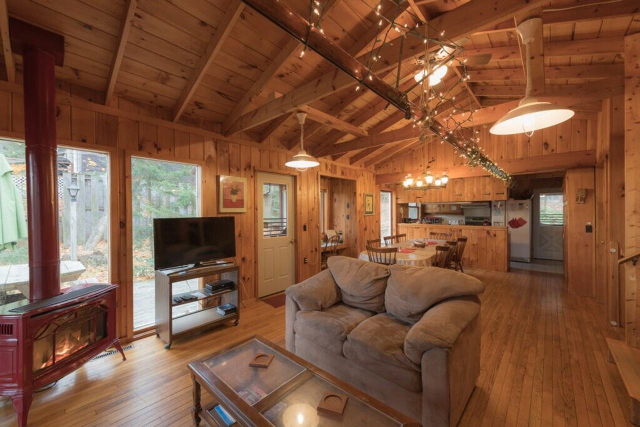 4168 Lake Shore Dr #1376009P - Photo 2 of 32