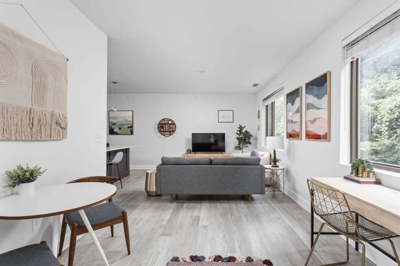 5858 North College Avenue - Photo 5 of 38