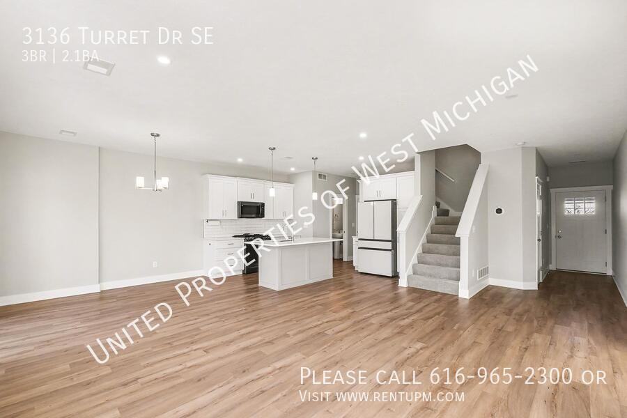 3136 Turret Dr Se - Photo 3 of 21