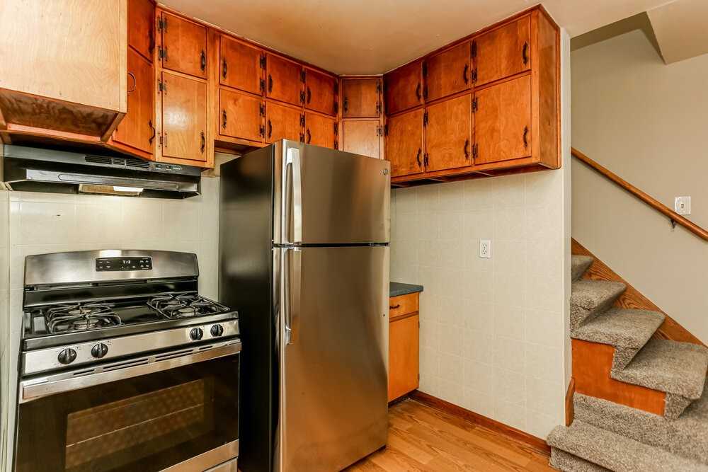 5299 Sharon St - Photo 7 of 22