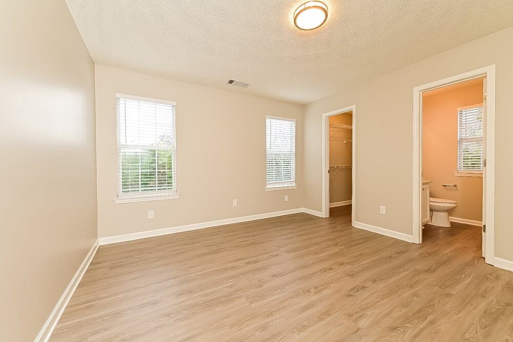 604 Fieldcrest Dr - Photo 7 of 16