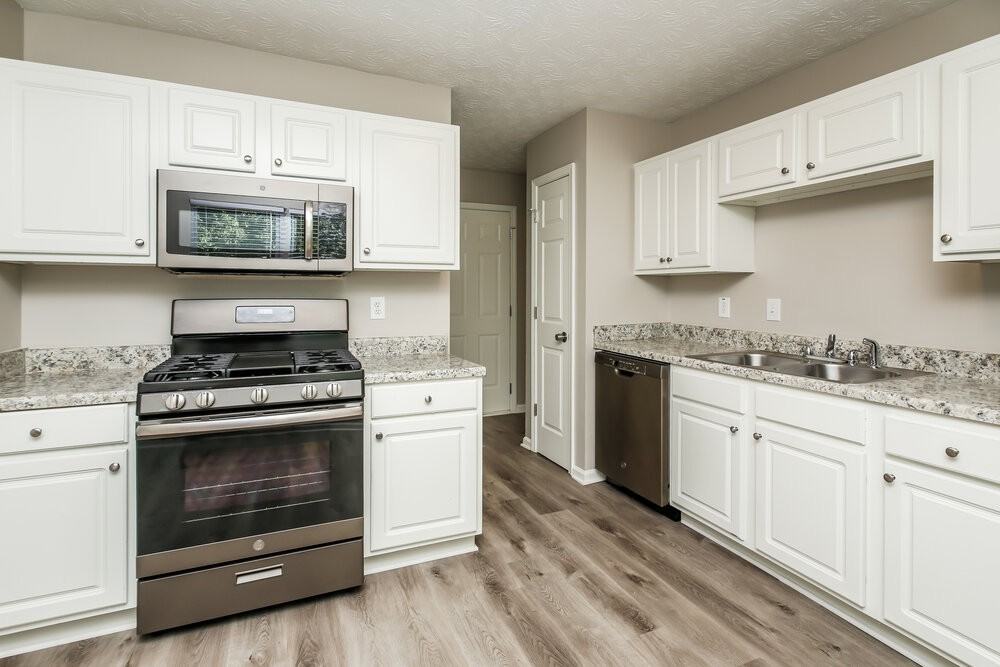 54 Virginia Heights Dr - Photo 6 of 15