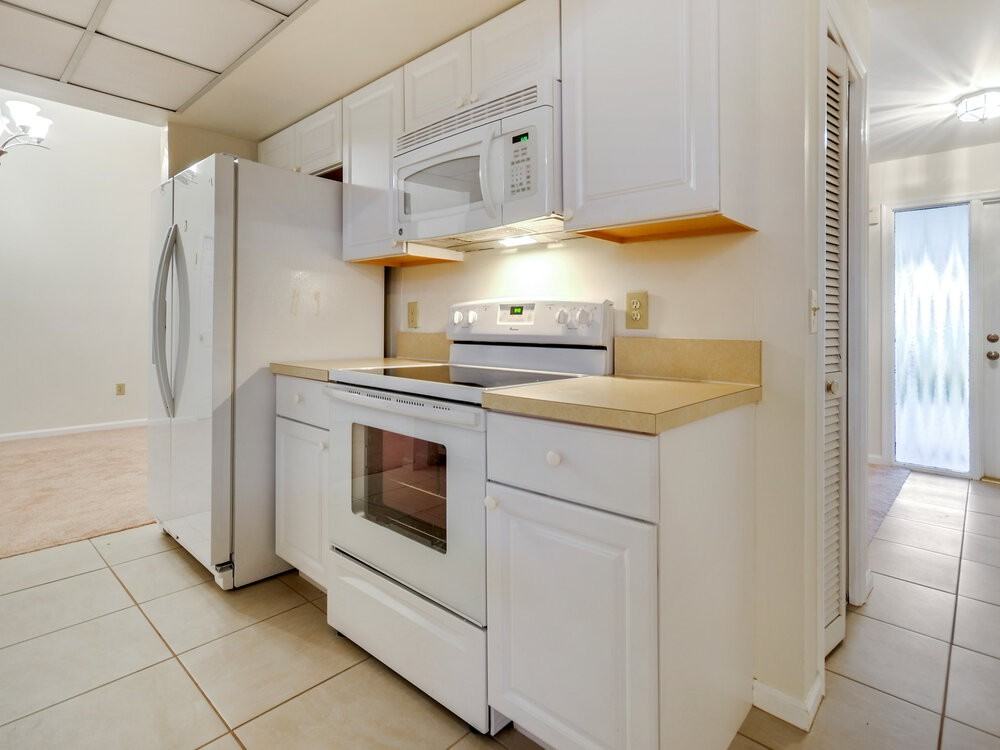 14465 Larkspur Ln - Photo 4 of 15