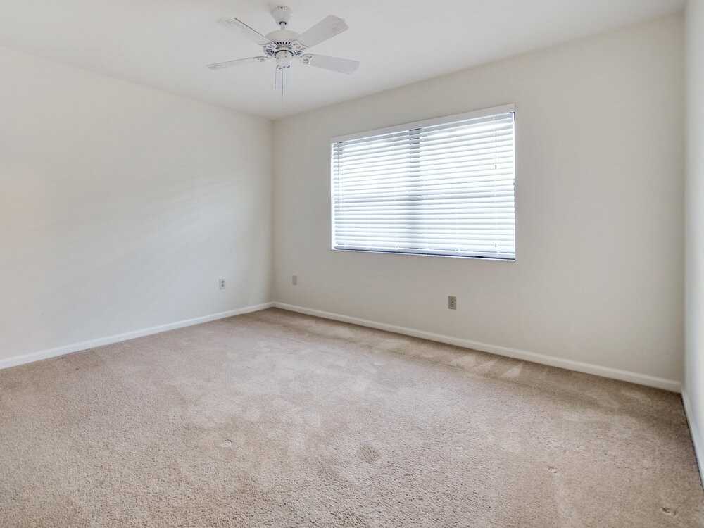 14465 Larkspur Ln - Photo 6 of 15