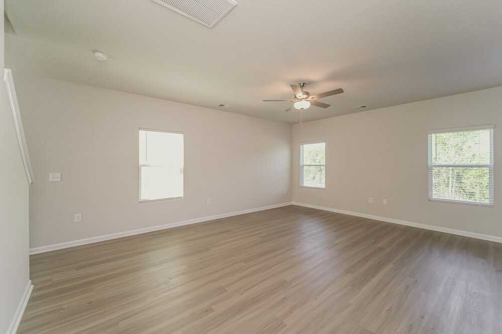 6317 Lowe Ln - Photo 5 of 17