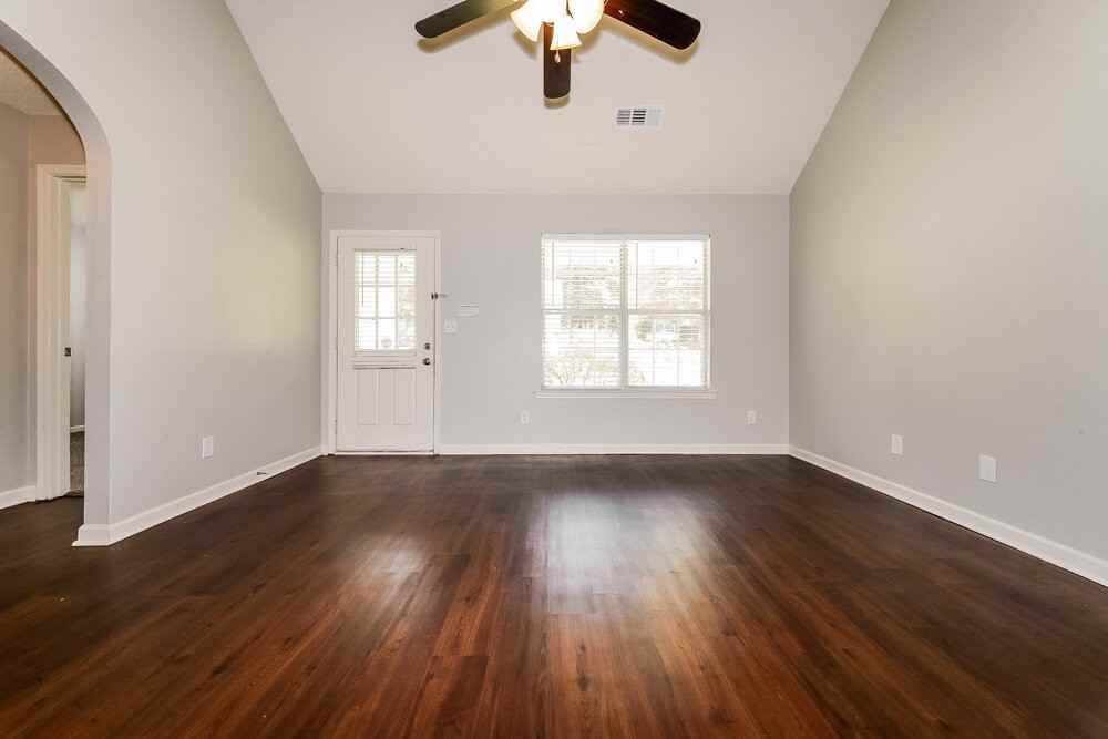 114 Misty Ridge Trl - Photo 4 of 16