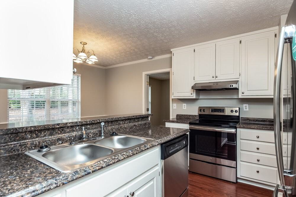 434 Fairhaven Ct - Photo 7 of 16