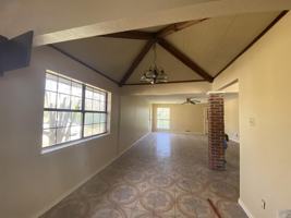 featured image of 724 N Elm St #724