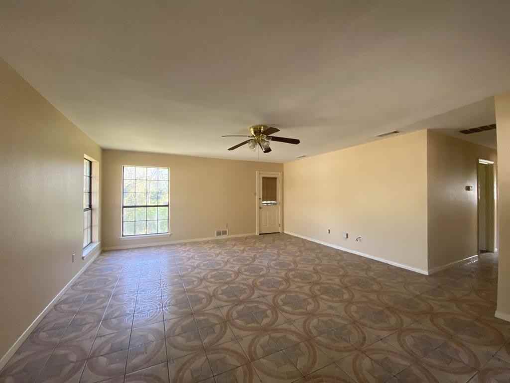 724 N Elm St #724 - Photo 2 of 25