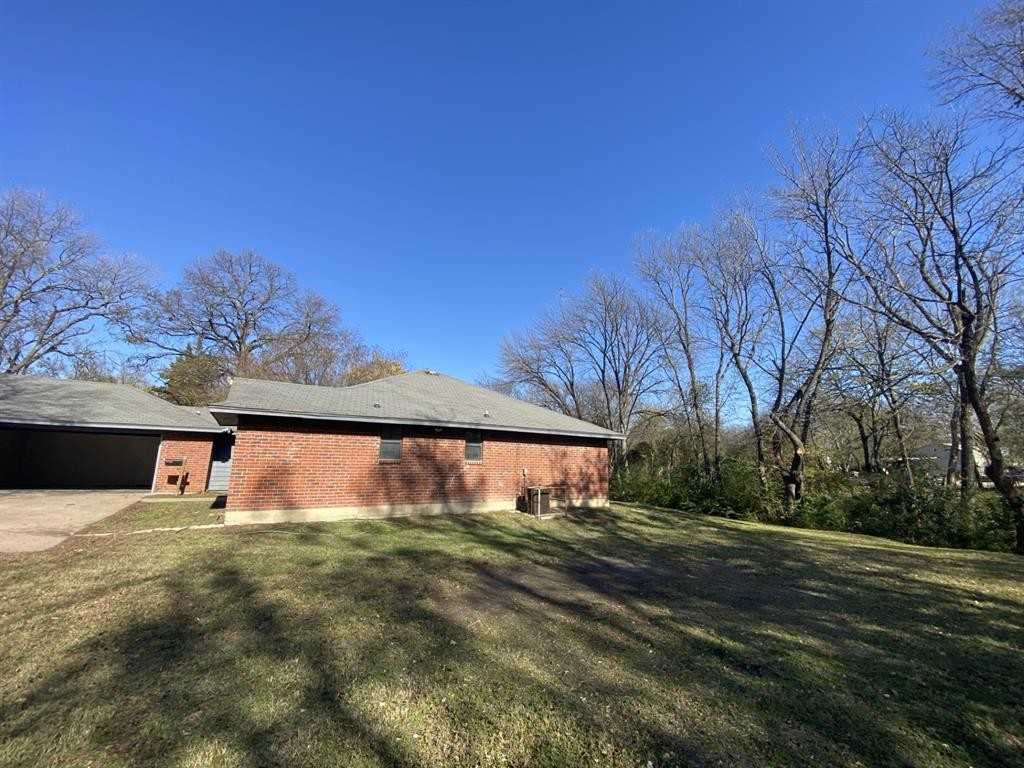 724 N Elm St #724 - Photo 6 of 25