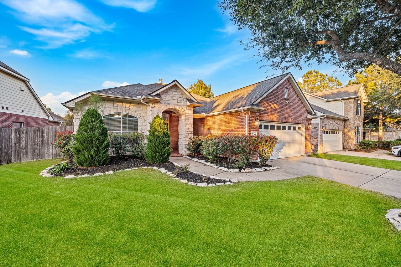 5123 Shadow Breeze Ln #5123 - Photo 3 of 40