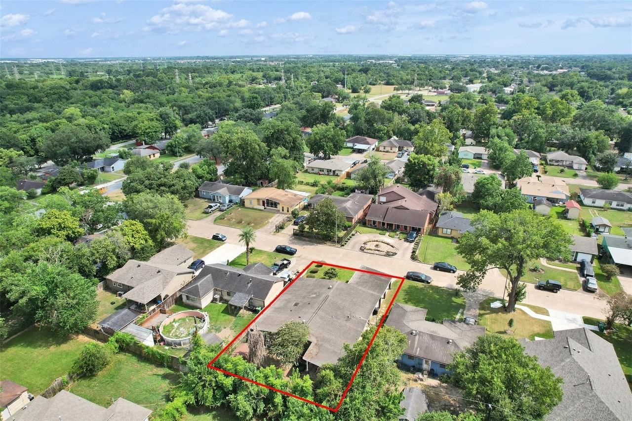 5627 Southbrook Dr #5627 - Photo 5 of 38