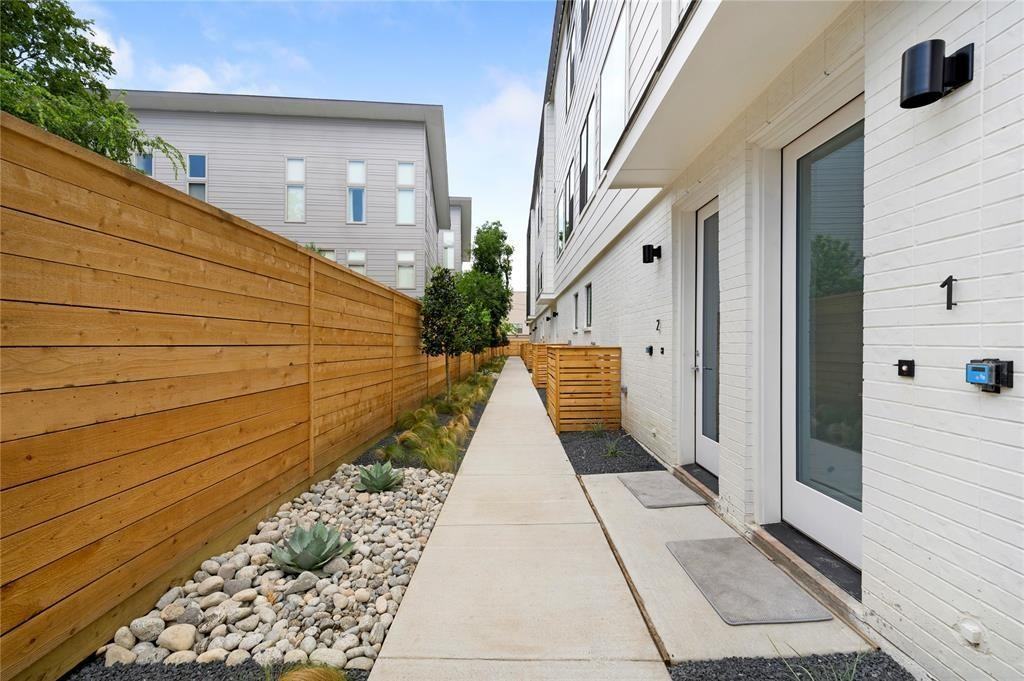 5022 Belmont Ave #5022-6 - Photo 6 of 28