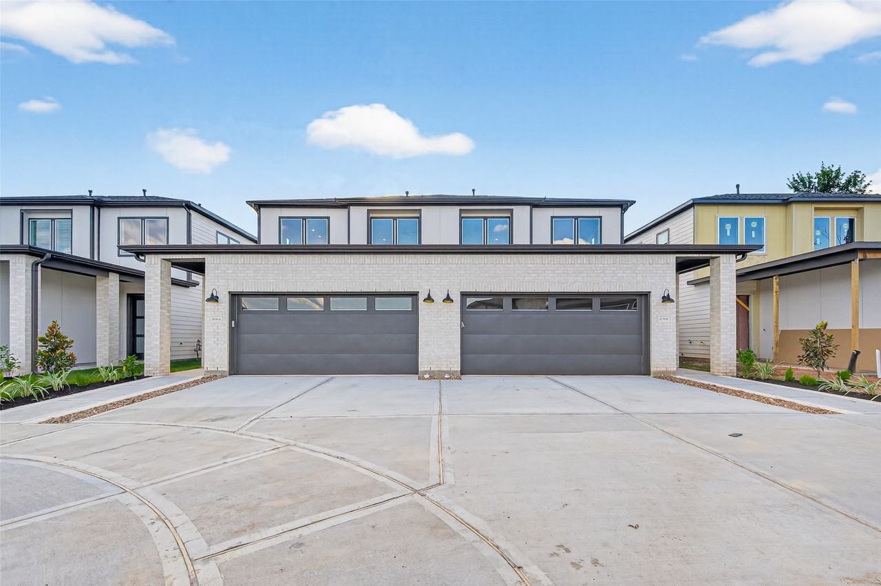 4330 Avron Dr #4330A - Photo 5 of 50