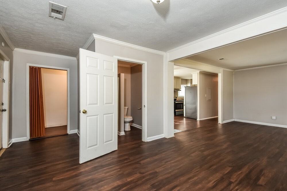 1165 Wisteria Dr Sw - Photo 5 of 16