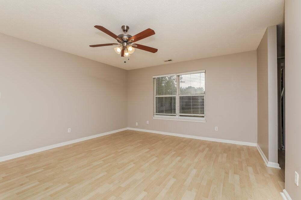 5102 Emmert Dr - Photo 4 of 16