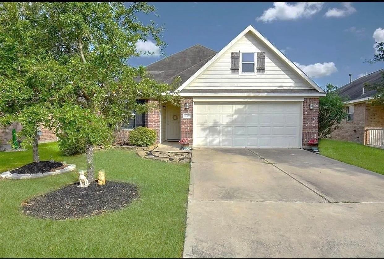 22427 Stamford Brook Ct #22427 - Photo 3 of 16