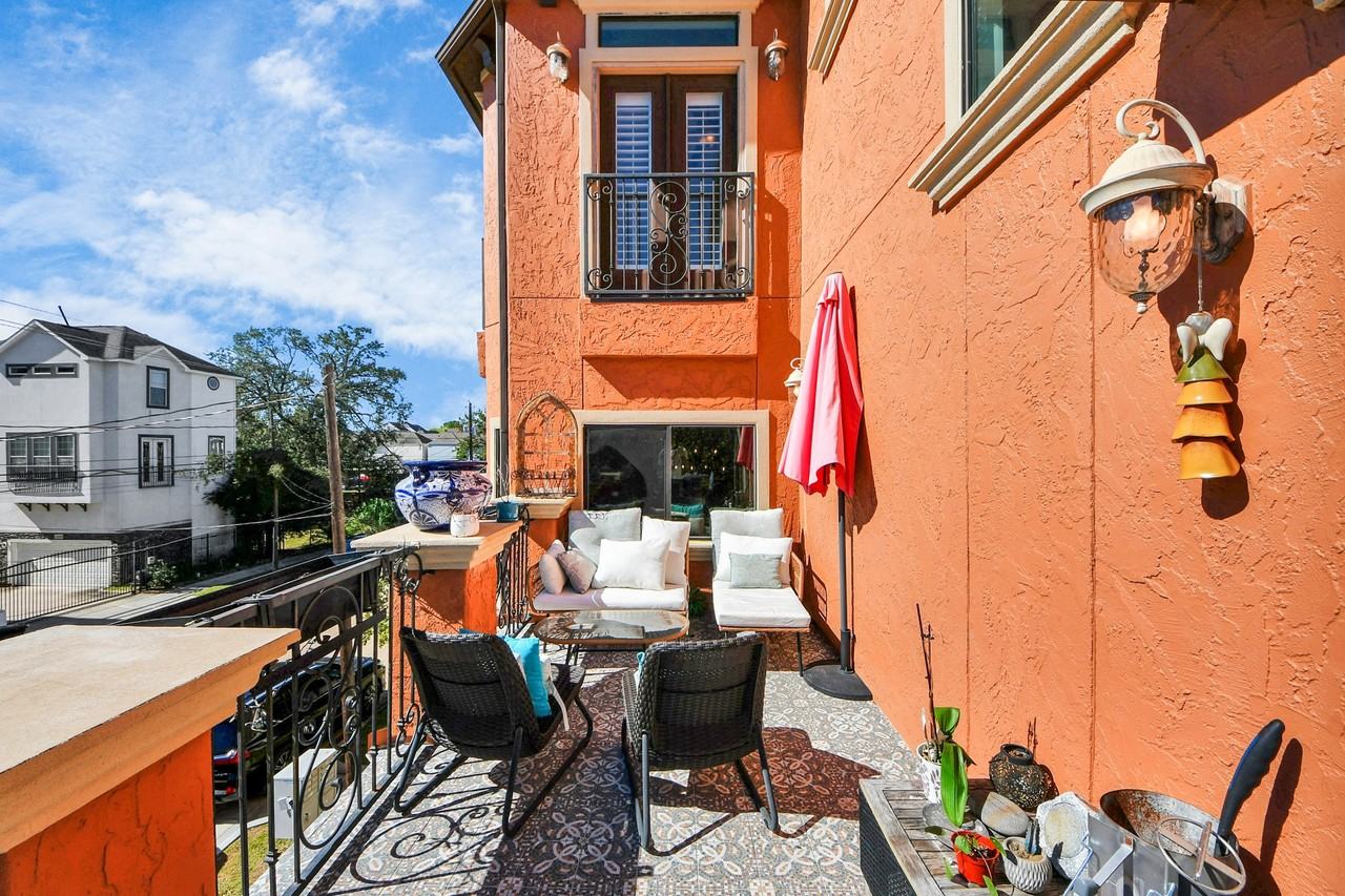 1141 W 23rd St #1141A - Photo 3 of 35