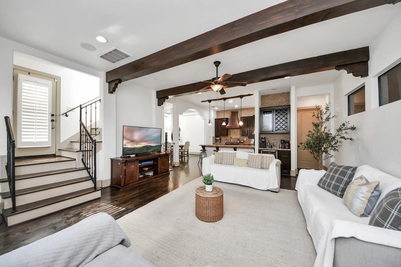 1141 W 23rd St #1141A - Photo 6 of 35