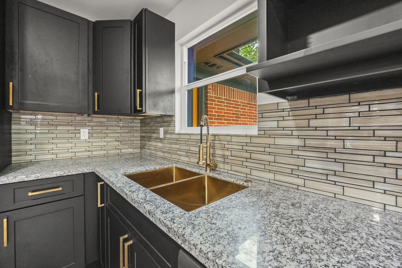 4903 Mayflower St #4903 - Photo 2 of 25