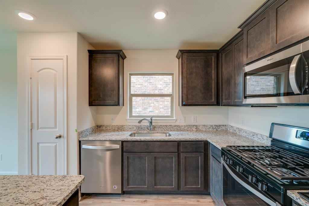 232 Micah Ln #232 - Photo 2 of 32