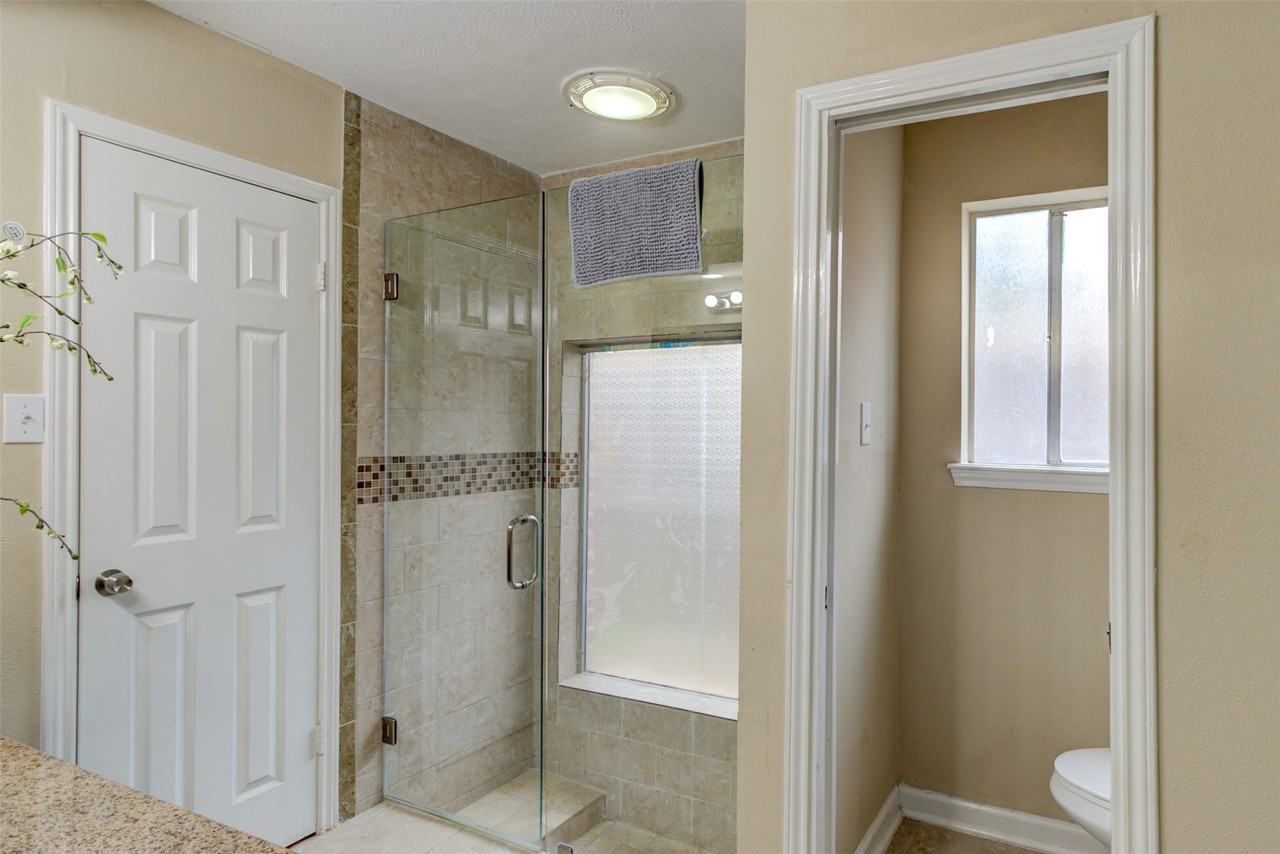 6614 Winkleman Rd #6614 - Photo 3 of 35