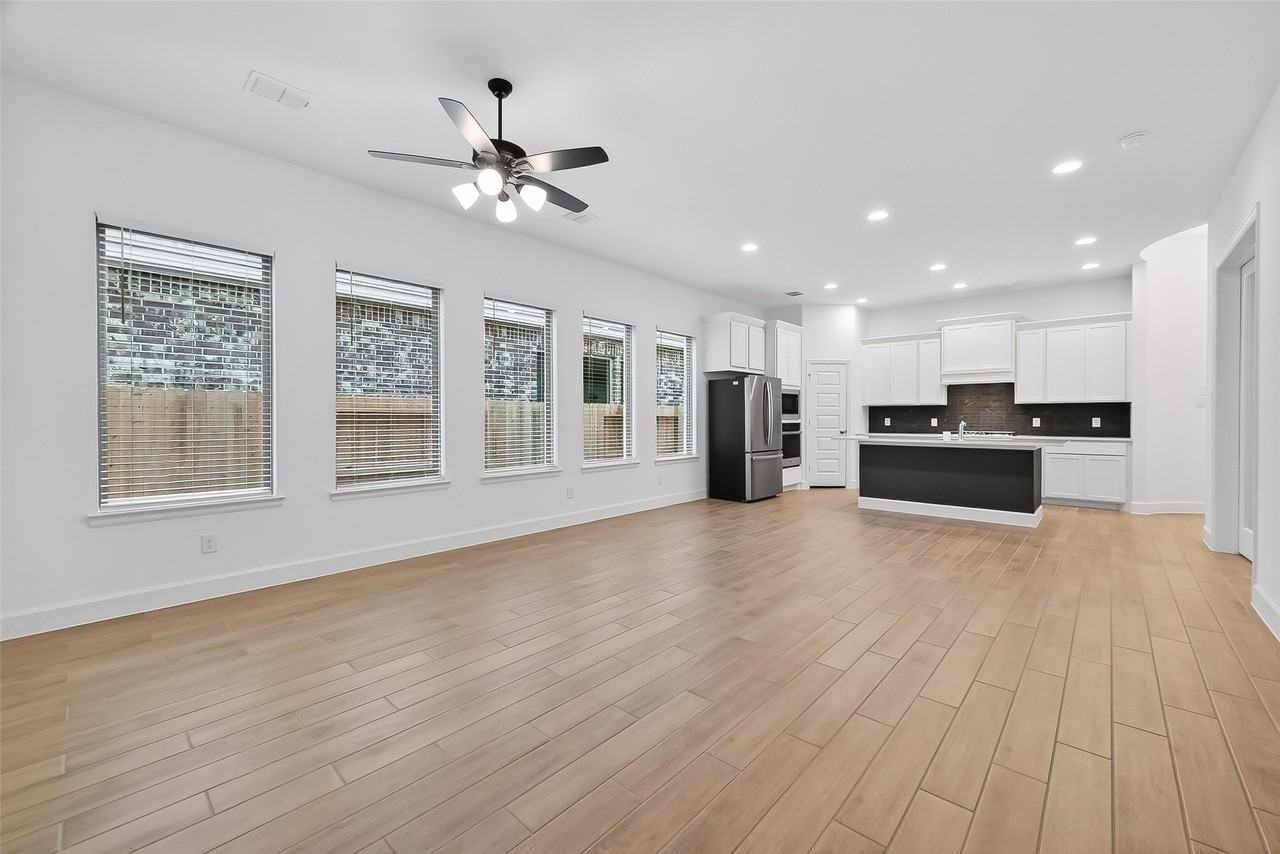 27214 Butterfly Mint Ln #27214 - Photo 5 of 37