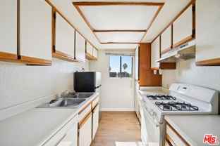 1519 N Martel Ave - Photo 1 of 1