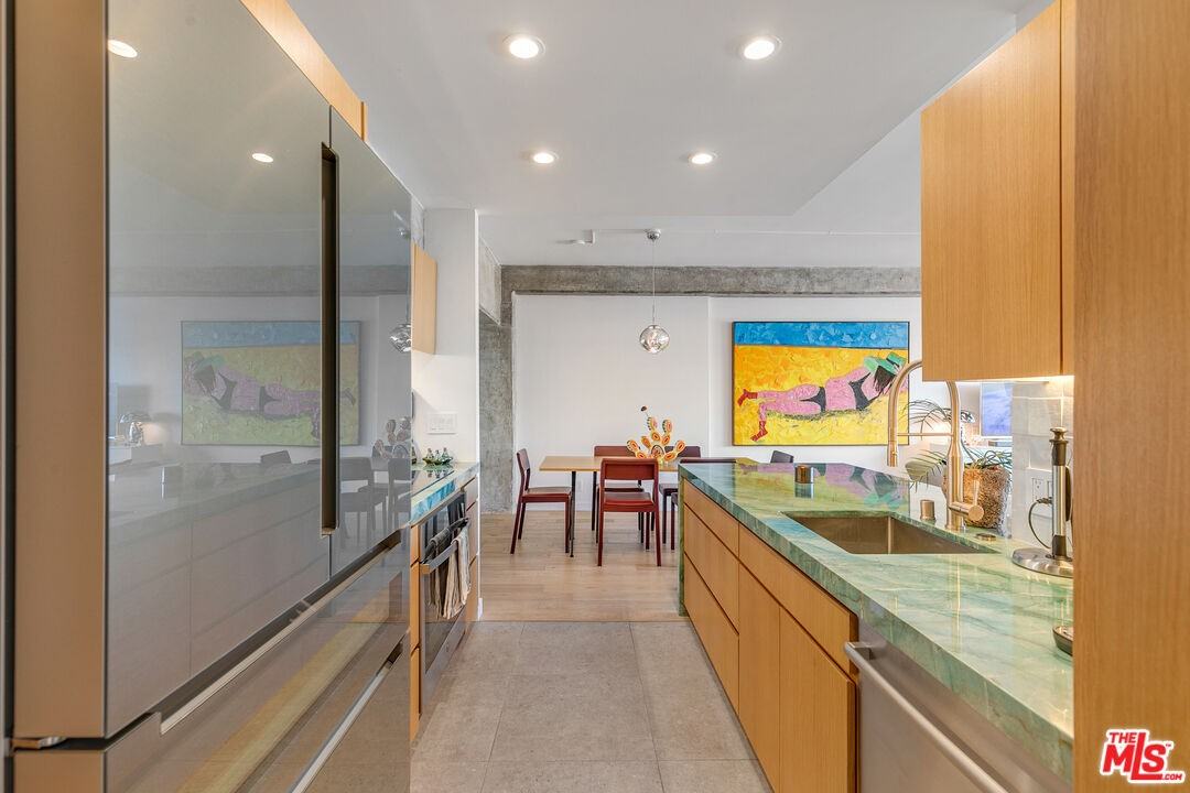 7135 Hollywood Blvd #7135-504 - Photo 3 of 48