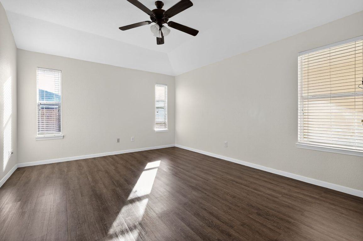 2810 Alamocitos Creek Dr #2810 - Photo 3 of 15