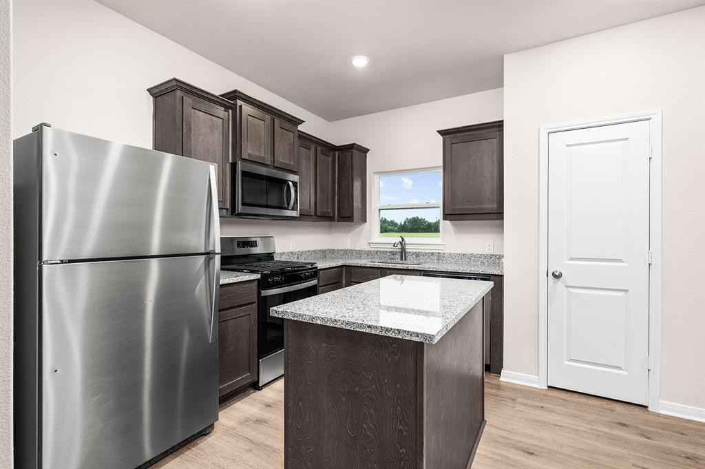 201 N Island Dr #201 - Photo 3 of 5