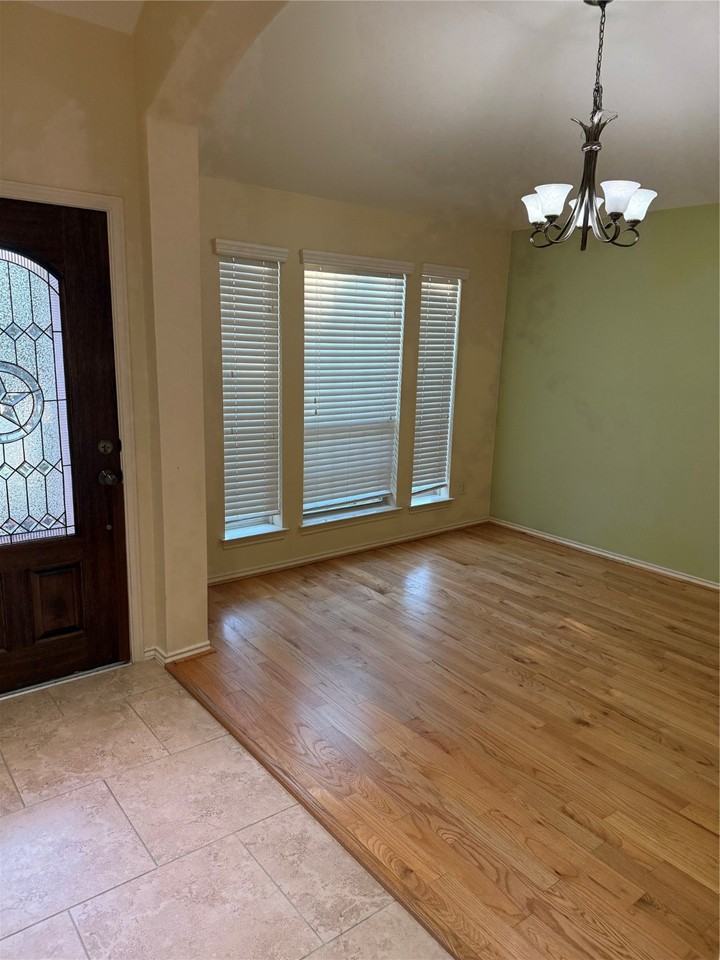 26510 Pernod Oaks Dr #26510 - Photo 2 of 22