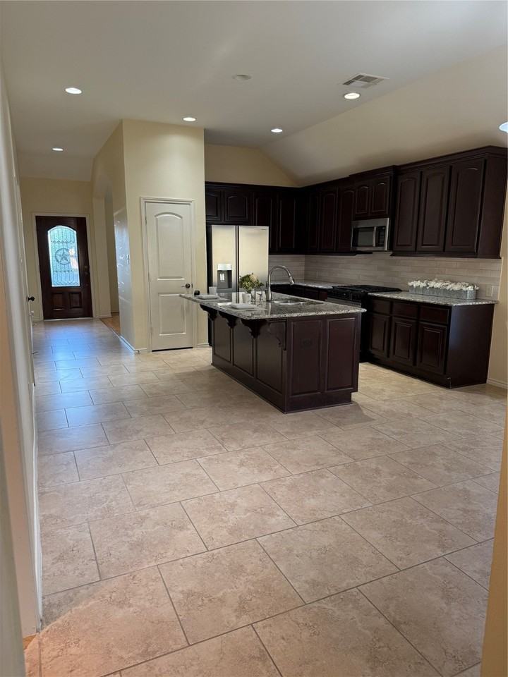 26510 Pernod Oaks Dr #26510 - Photo 7 of 22