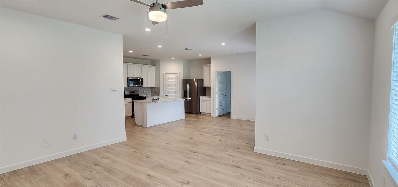 30131 Ousel Falls Ln #30131 - Photo 7 of 29