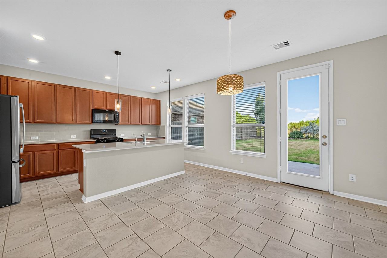 1435 Wheatley Hill Ln #1435 - Photo 3 of 41