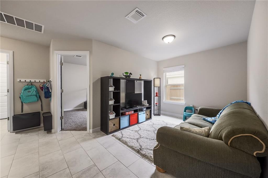 4124 Presidio Ln #4124 - Photo 2 of 31