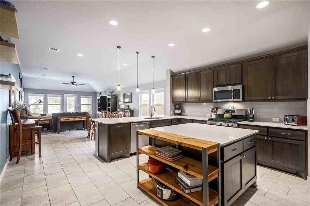 4124 Presidio Ln #4124 - Photo 4 of 31