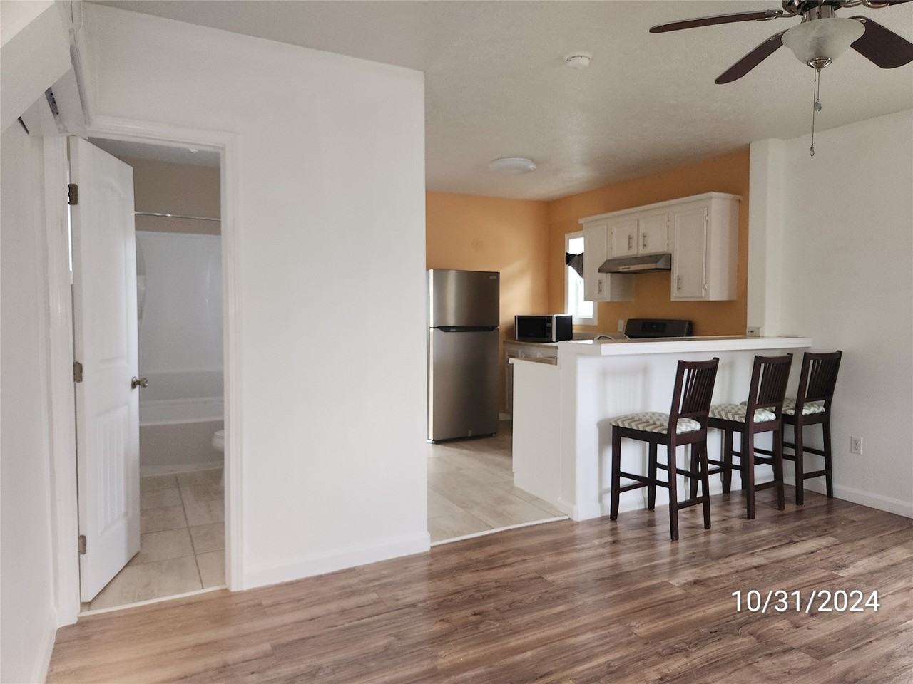 703 N Avenue B #703 - Photo 2 of 14