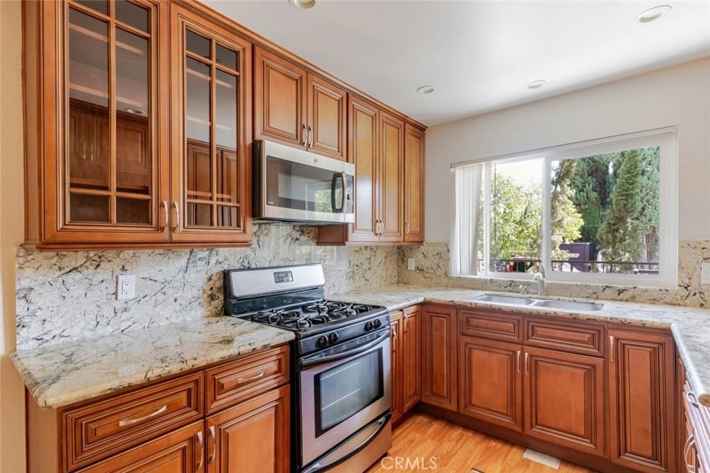 909 E Garfield Ave #909-3 - Photo 5 of 25