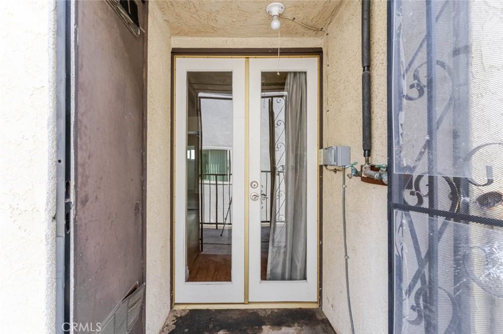 909 E Garfield Ave #909-3 - Photo 6 of 25